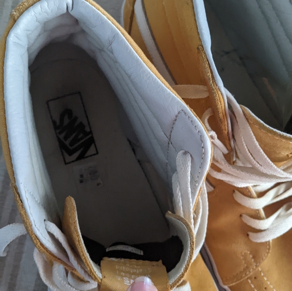 Men's Mustard Yellow Vans - Picture 3 of 8